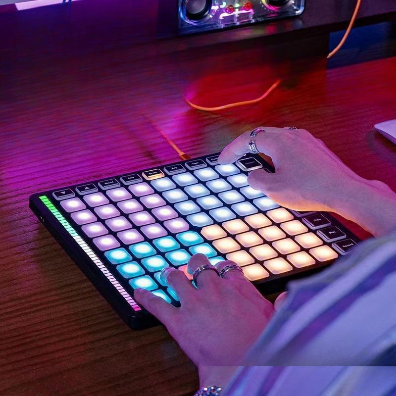 64-Key MIDI Percussion Pad Con - đánh giá và giá Midi Controller Pad